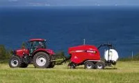 Рулонный пресс-подборщик CASE IH RB455-465